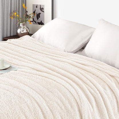 Exclusivo Mezcla Fleece Blanket for Couch, Soft and Cozy King Blankets for Women Men Girls Kids