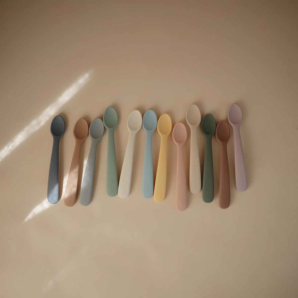mushie Silicone Baby Feeding Spoons | 2 Pack (Soft Lilac)