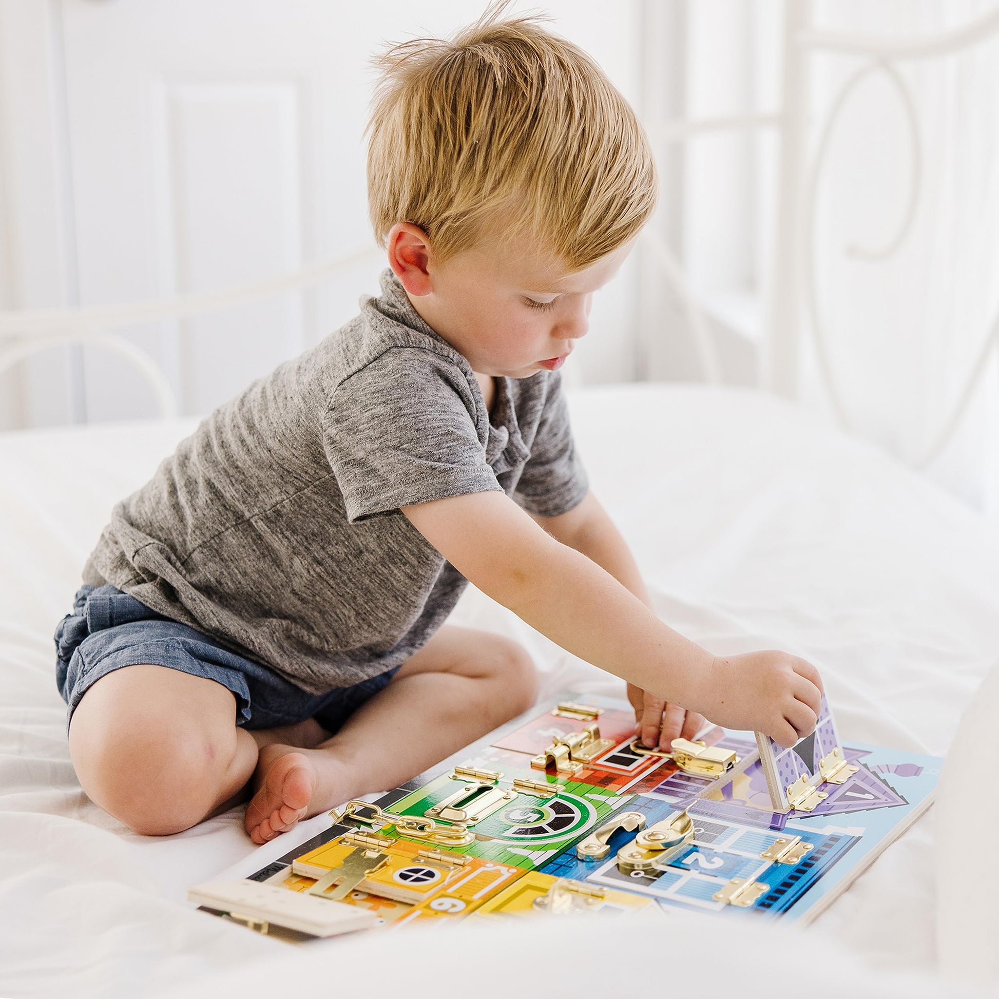 Melissa & Doug Latches Wooden Activity Board - Montessori Busy Board for Preschool Toys, Sensory