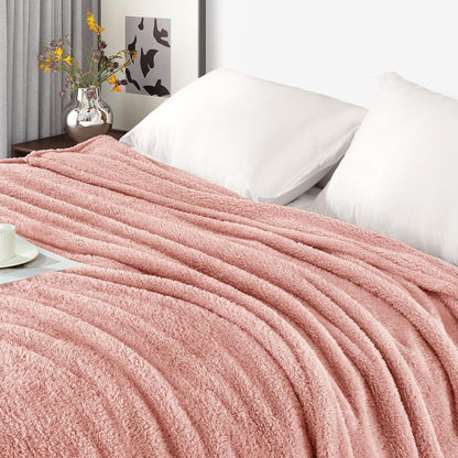 Exclusivo Mezcla Fleece Blanket for Couch, Soft and Cozy Twin Blankets for Women Men Girls Kids