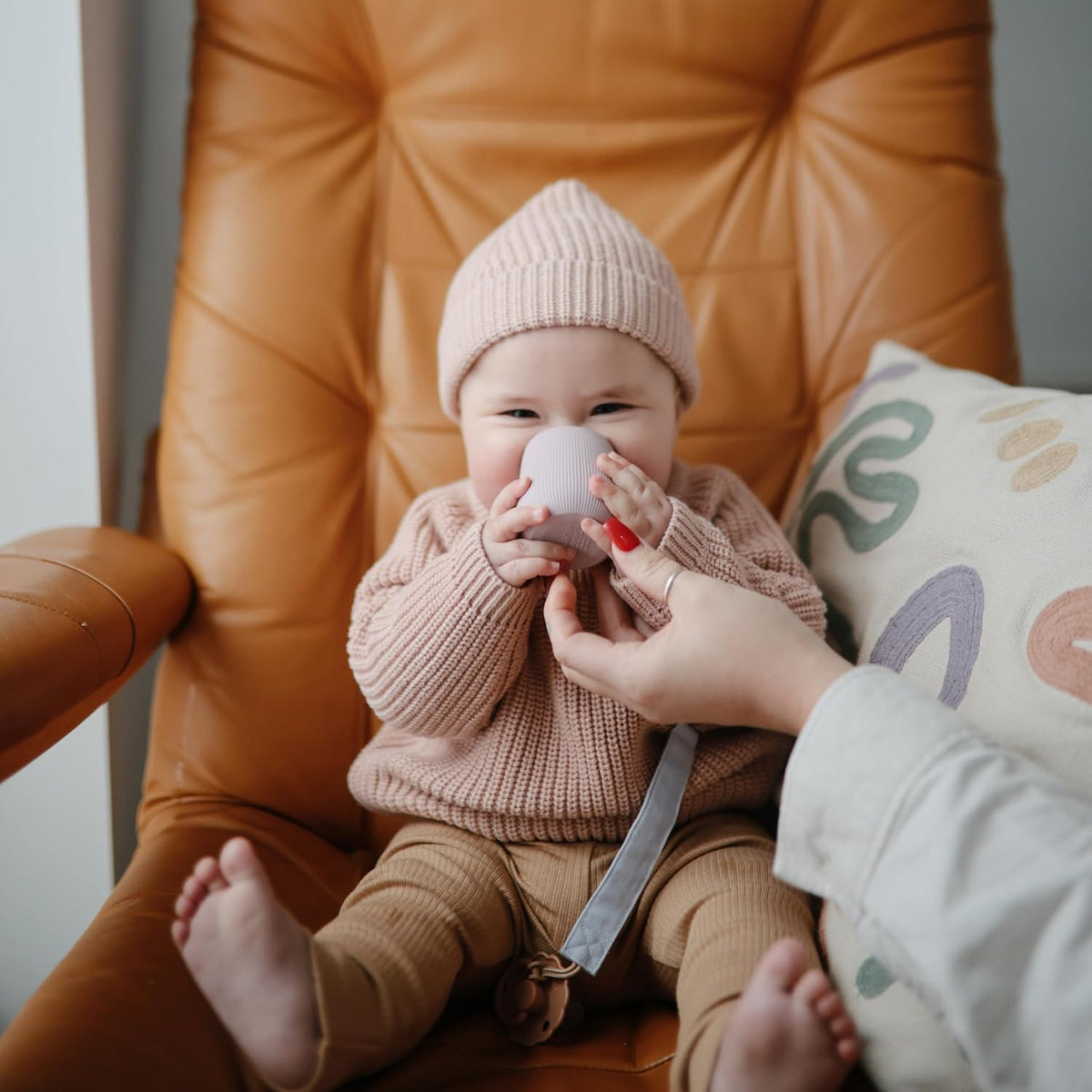 mushie Silicone Baby Starter Training Cup | 6 Months+ (Blush)
