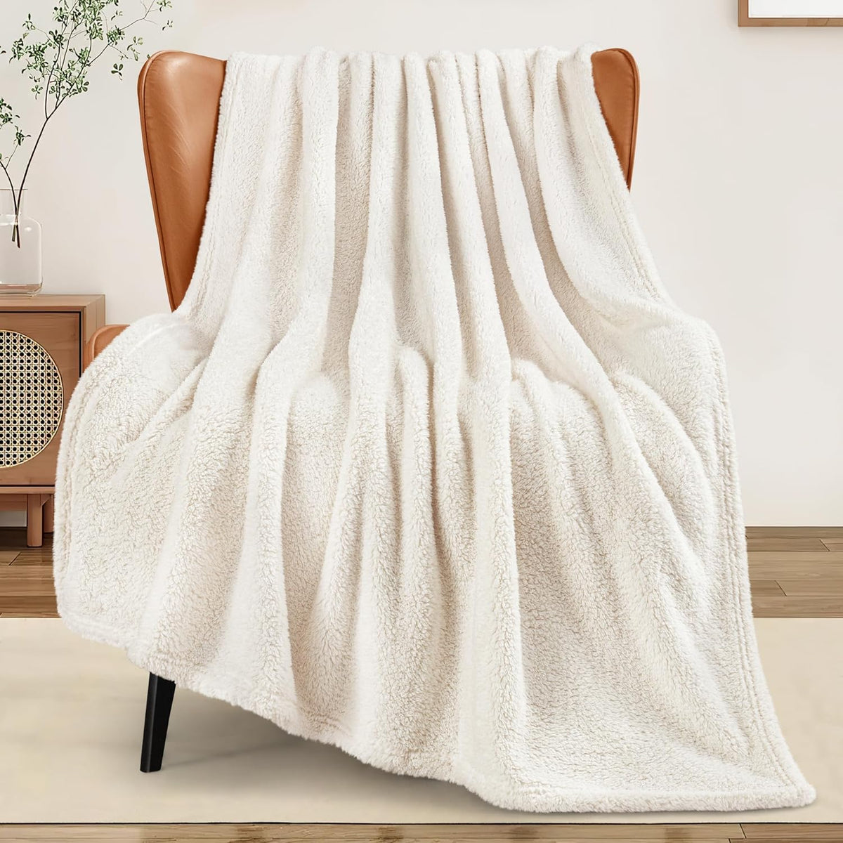 Exclusivo Mezcla Soft Fleece Throw Blanket for Couch, Super Soft Velvet Plush Bed Blanket, Fuzzy