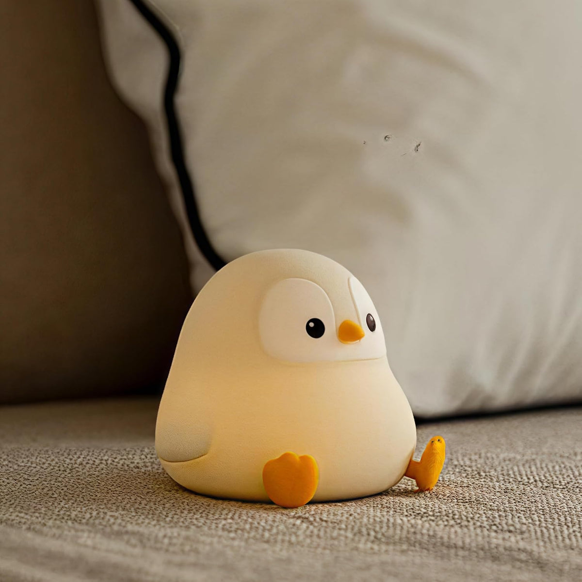 ATSUI Penguin Night Light, LED Squishy Novelty Animal Night Lamp, Food Grade Silicone, 2 Level