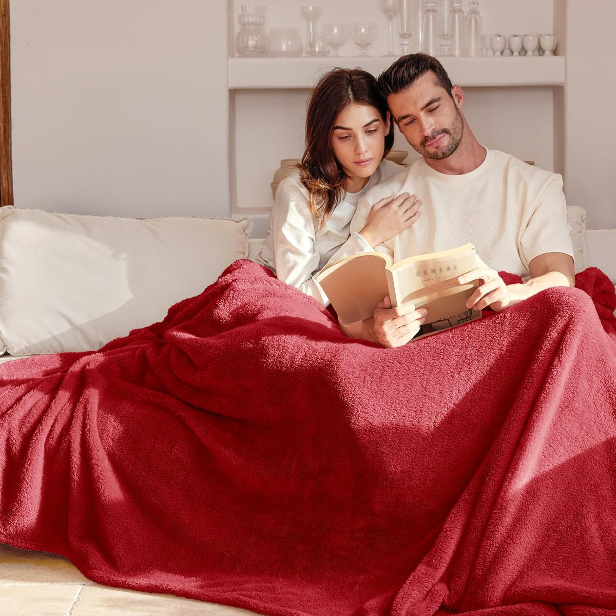 Exclusivo Mezcla Soft Fleece Throw Blanket for Couch, Super Soft Velvet Plush Bed Blanket, Fuzzy