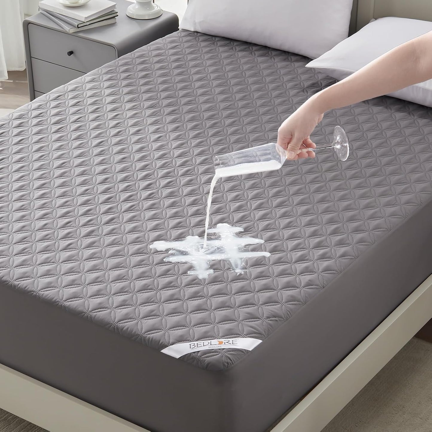 BEDLORE Waterproof Mattress Protector, Noiseless Queen Size Mattress Pad with Deep Pocket Fitted Up