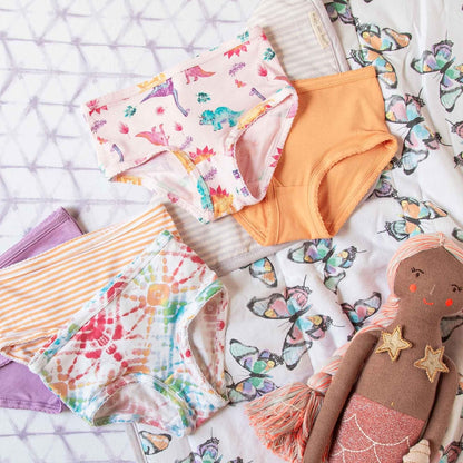 Burt's Bees Baby Toddler Girls' Underwear Set of 5 - Solids, Stripes,Prints, Tag-Free with Sizes