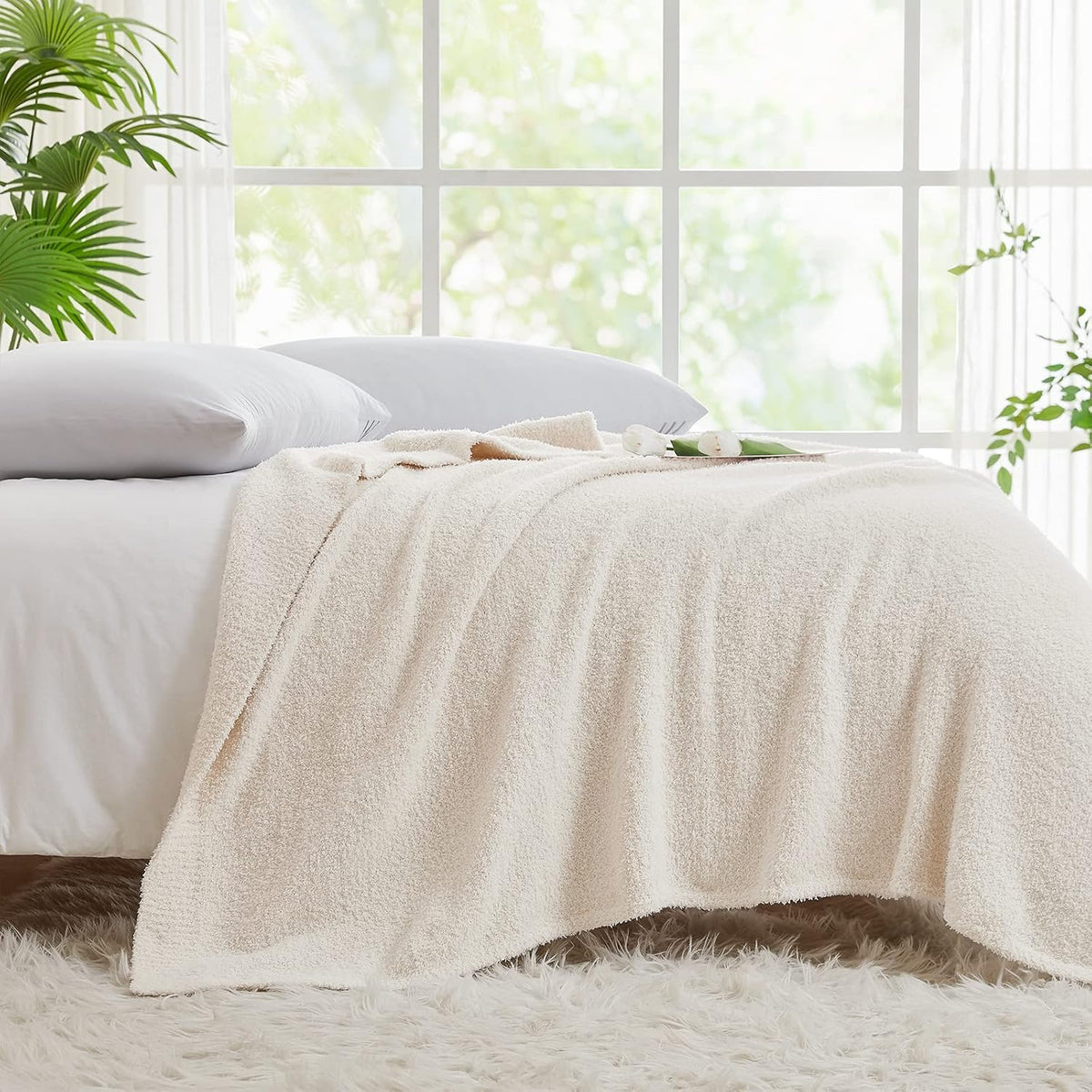 CYMULA Knit Throw Blanket for Couch Cream White - Super Soft Lightweight Plush Fuzzy Fluffy Cozy