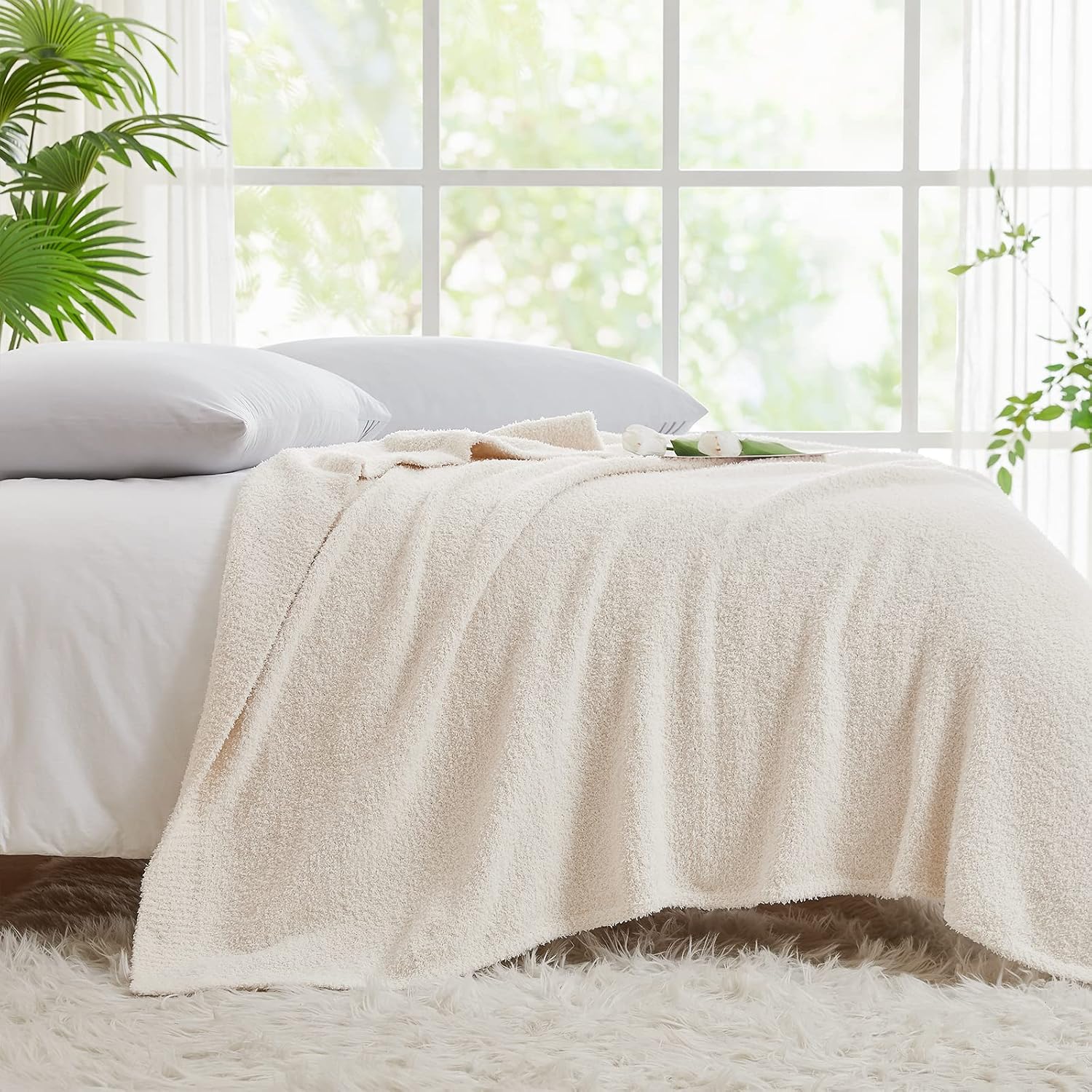 CYMULA Knit Throw Blanket for Couch Cream White - Super Soft Lightweight Plush Fuzzy Fluffy Cozy