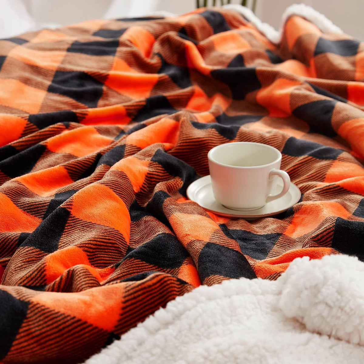 Touchat Halloween Blanket Twin Size 60" X 70"，Fall Autumn Harvest Sherpa Fuzzy Fluffy Soft Cozy