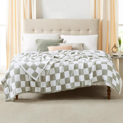 WRENSONGE Checkered Throw Blanket, Sage Green Soft Cozy Fluffy Warm Hand Made Throw Blankets for