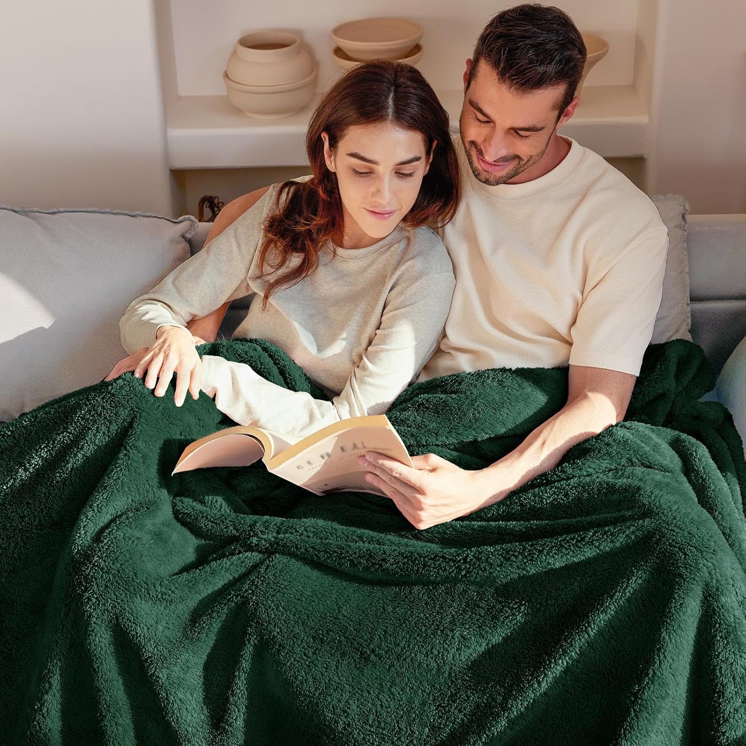 Exclusivo Mezcla King Size Flannel Fleece Blanket, Super Soft Velvet Plush Bed Blanket, Fuzzy Cozy