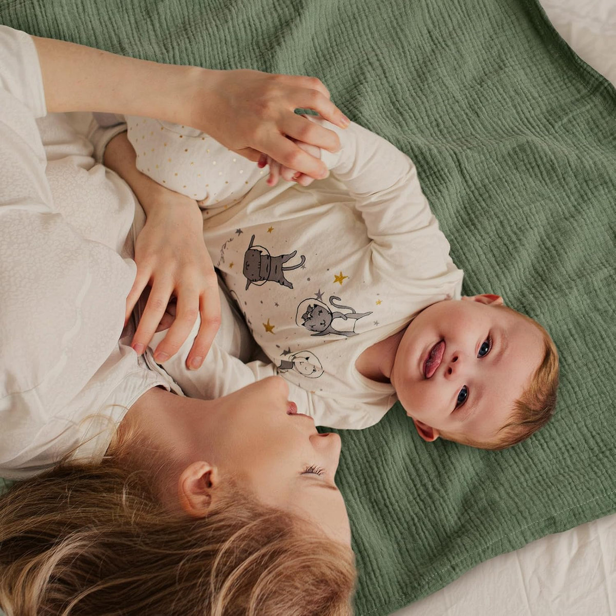 GLLQUEN BABY Blankets for Unisex Boys Girls, Muslin Cotton Front Soft and Breathable, and Dotted