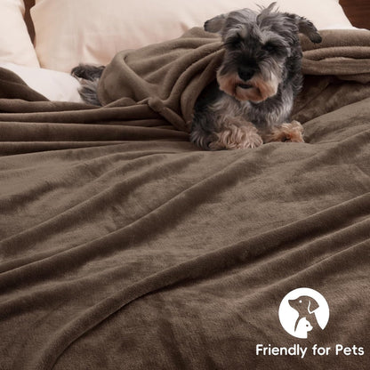 PHF Ultra Soft Fleece Blanket Twin Size, No Shed No Pilling Luxury Plush Cozy 300GSM Lightweight