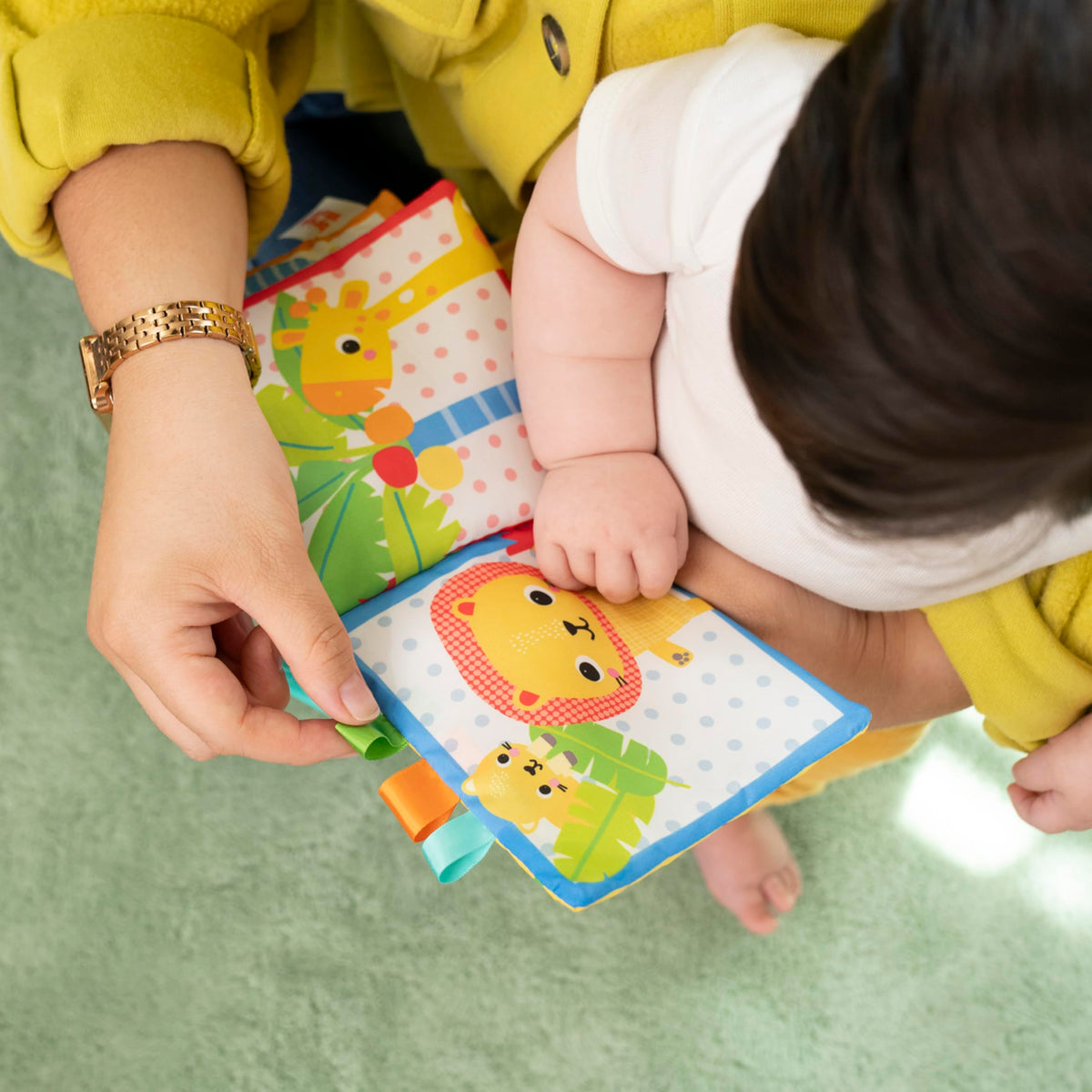Bright Starts Safari Buddies Soft Book, Crinkle Plush Pages with Lion, Monkey, Elephant & More