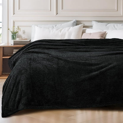 Exclusivo Mezcla Fleece Queen Blankets for Bed, Soft and Cozy Blankets for Women Men Girls Kids