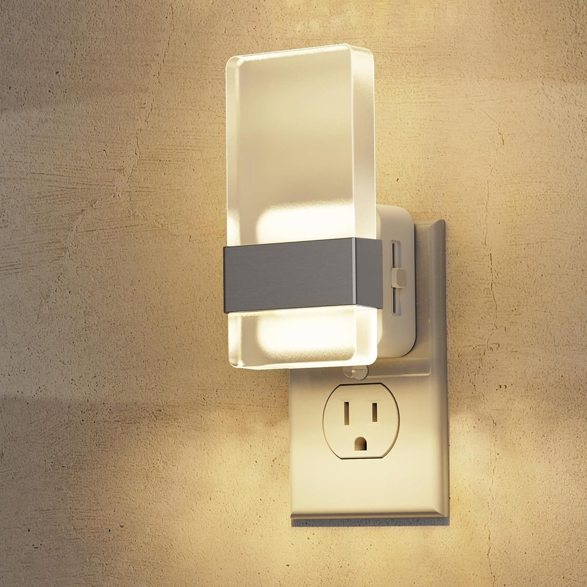 L LOHAS LED Night Light, Night Lights Plug Into Wall, Dusk-to-Dawn Sensor Decorative Night Light