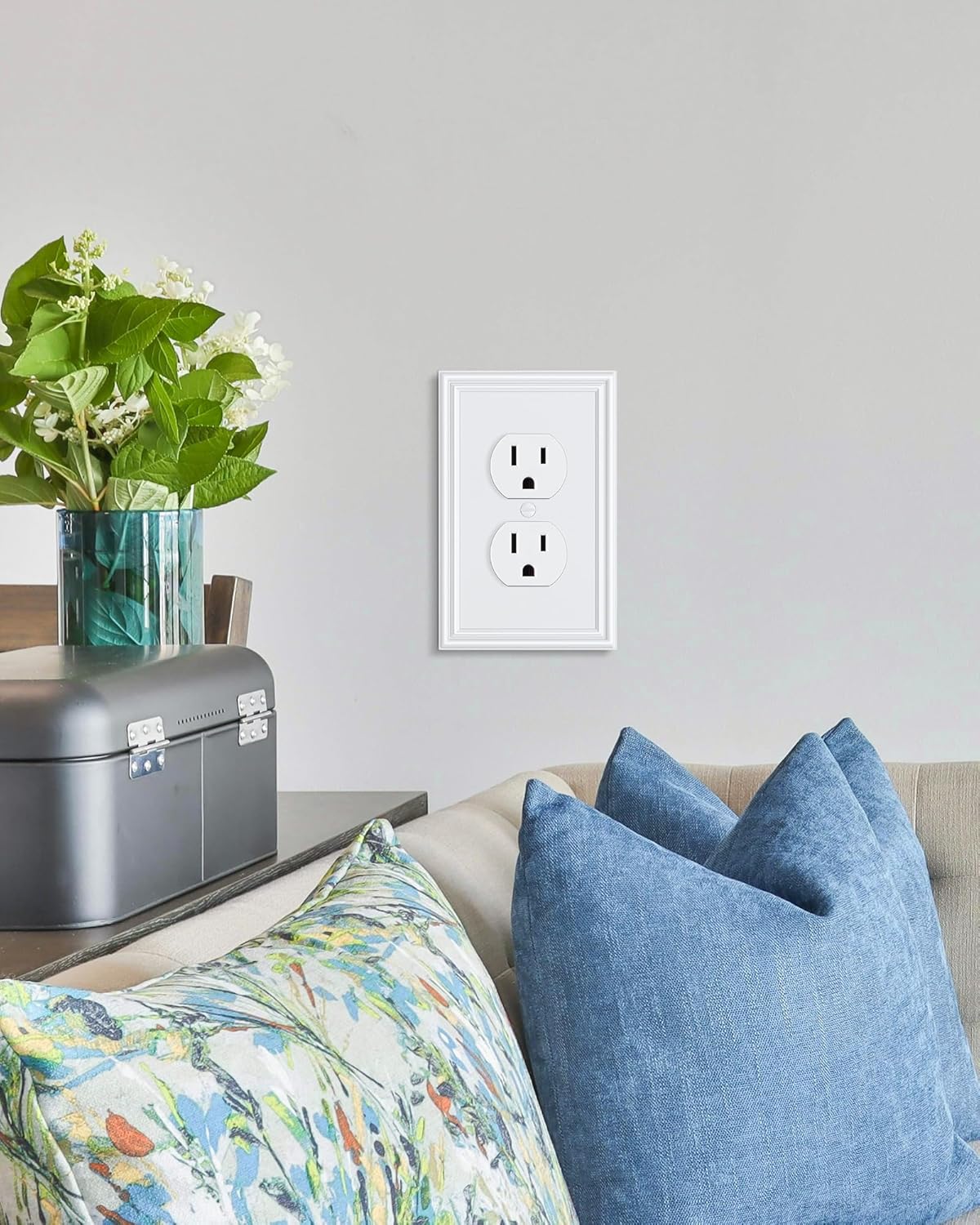 4-Pack Duplex Outlet Cover, Durable Solid Zinc Alloy Decorative Switch Plates and Outlet Covers