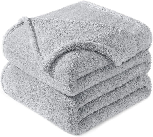 Exclusivo Mezcla Queen Size Flannel Fleece Blanket, Super Soft Velvet Plush Bed Blanket, Fuzzy Cozy