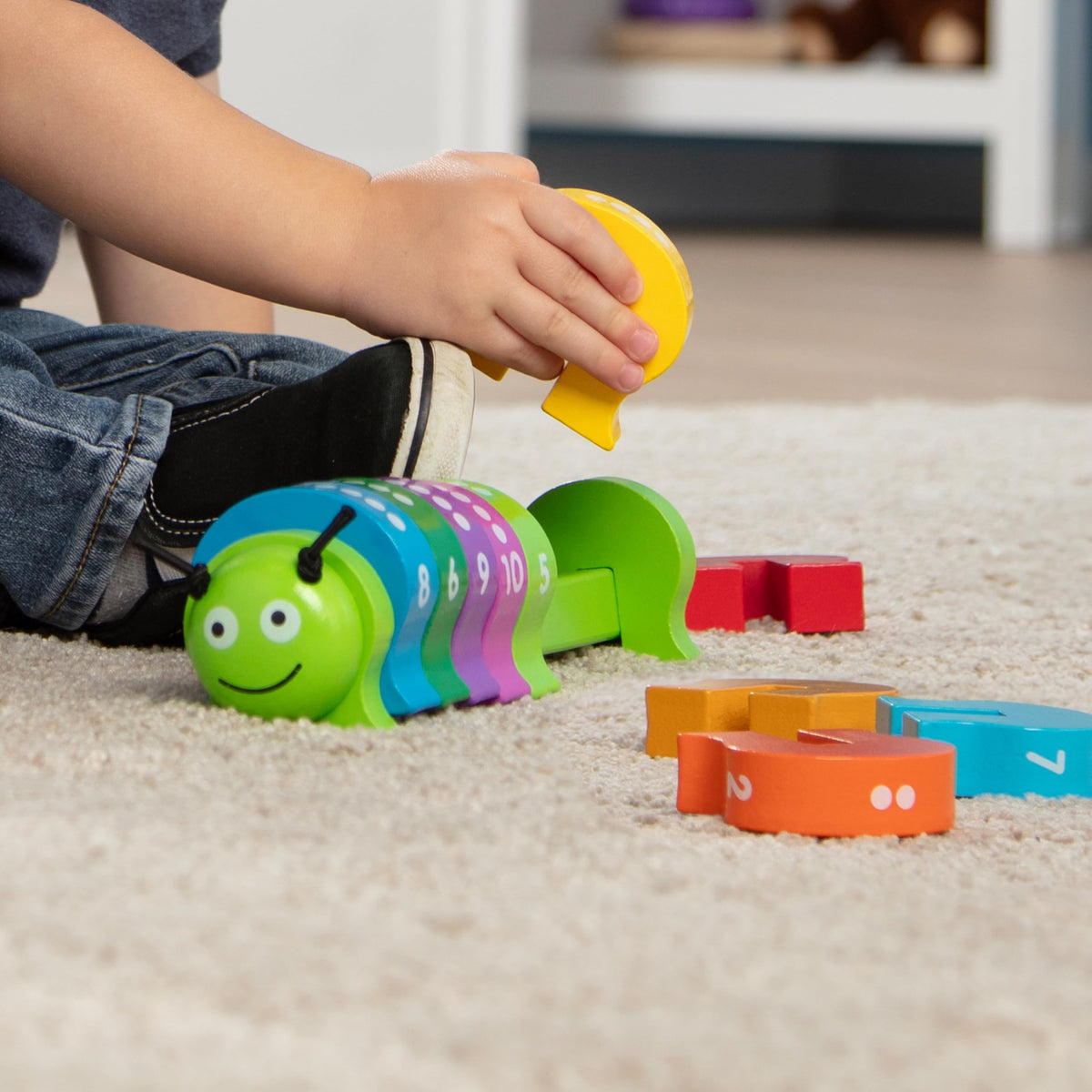 Melissa & Doug Counting Caterpillar - Classic Wooden Toy with 10 Colorful Numbered Segments
