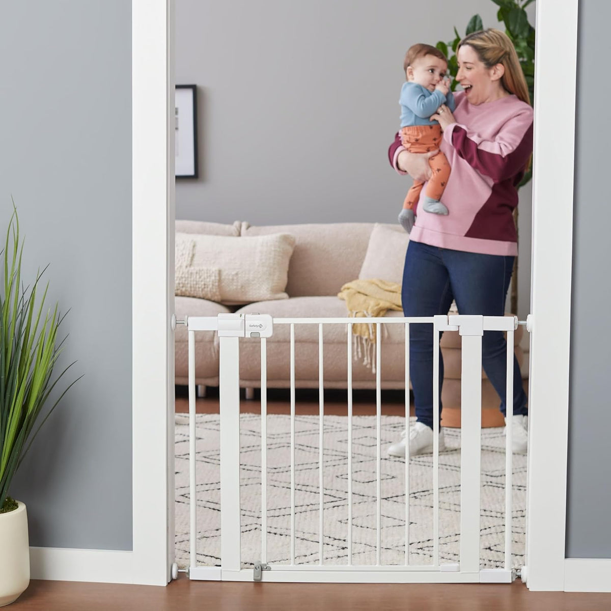 Safety 1st Easy Install Walk Thru Baby Gate for Doorways, Gate With Door, Dog Gates, Fits 29"-38"