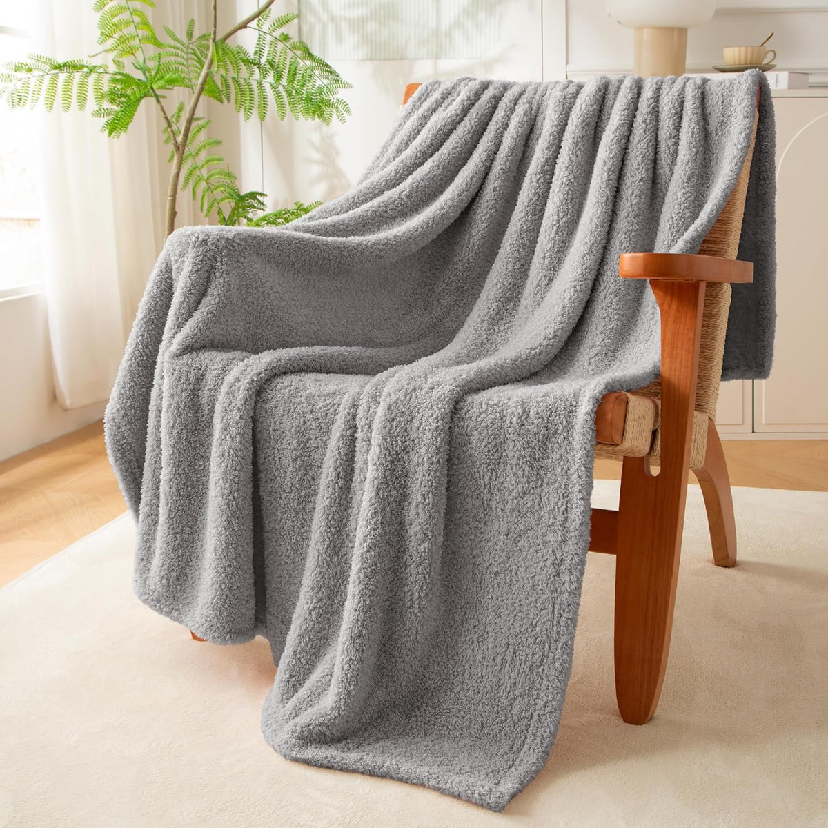 Exclusivo Mezcla Fleece Throw Blanket for Couch Sofa, Soft Warm and Fluffy Blankets for Women Men