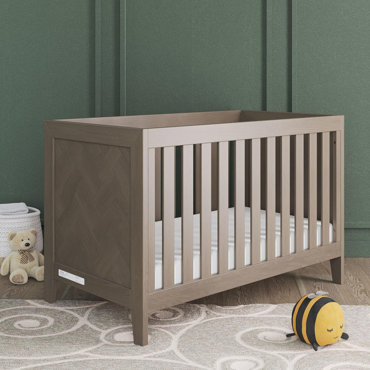 Child Craft Kieran 3 in 1 Convertible Crib, Baby Crib Converts to Day Bed, Toddler Bed, 3