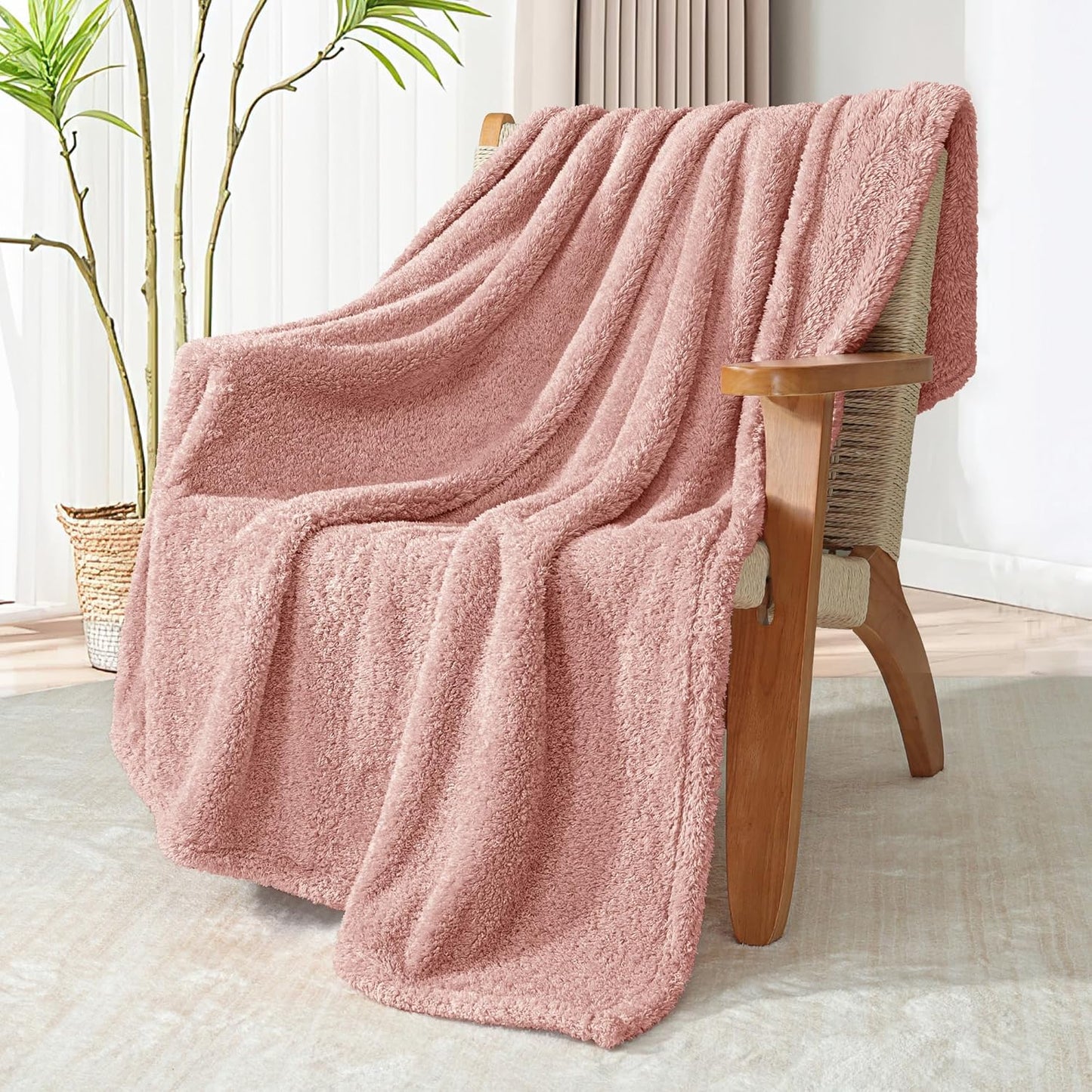 Exclusivo Mezcla Fleece Throw Blanket for Couch Sofa, Soft Warm and Fluffy Blankets for Women Men