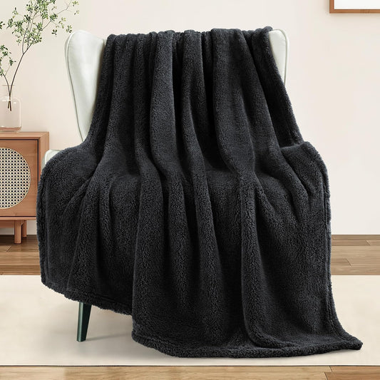 Exclusivo Mezcla Soft Fleece Throw Blanket for Couch, Super Soft Velvet Plush Bed Blanket, Fuzzy