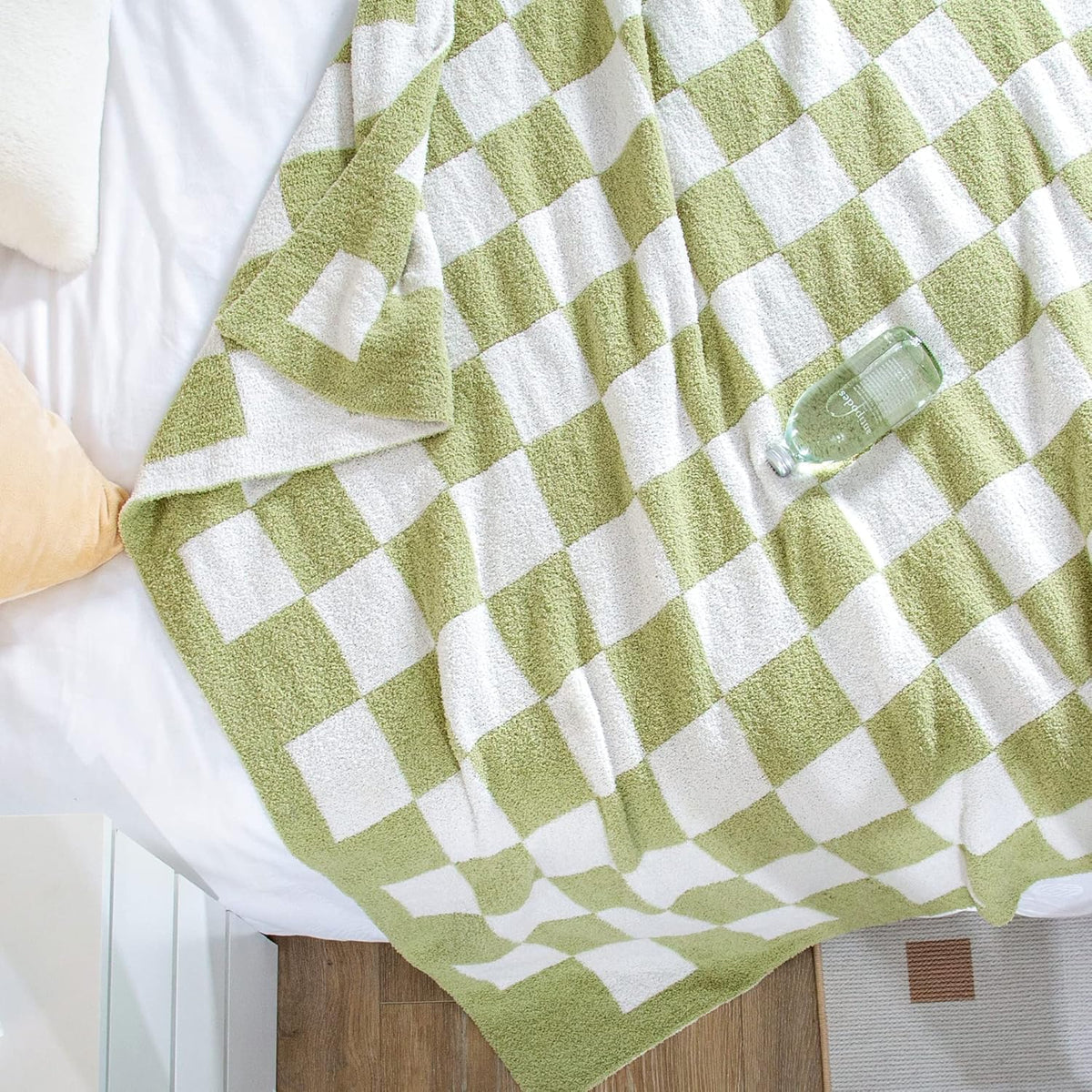 SeaRoomy Checkered Throw Blanket, Ultra Soft Cozy Microfiber Knit Throw Blanket, Warm Fluffy