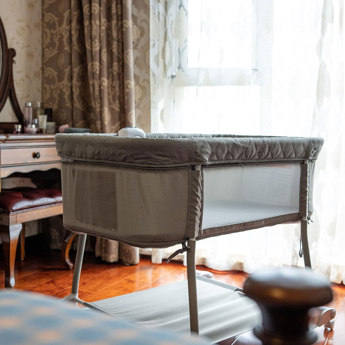 Newborn Portable Bassinet on Wheels for Baby 3 in 1 Bedside Sleeper Rocking Crib Playard with