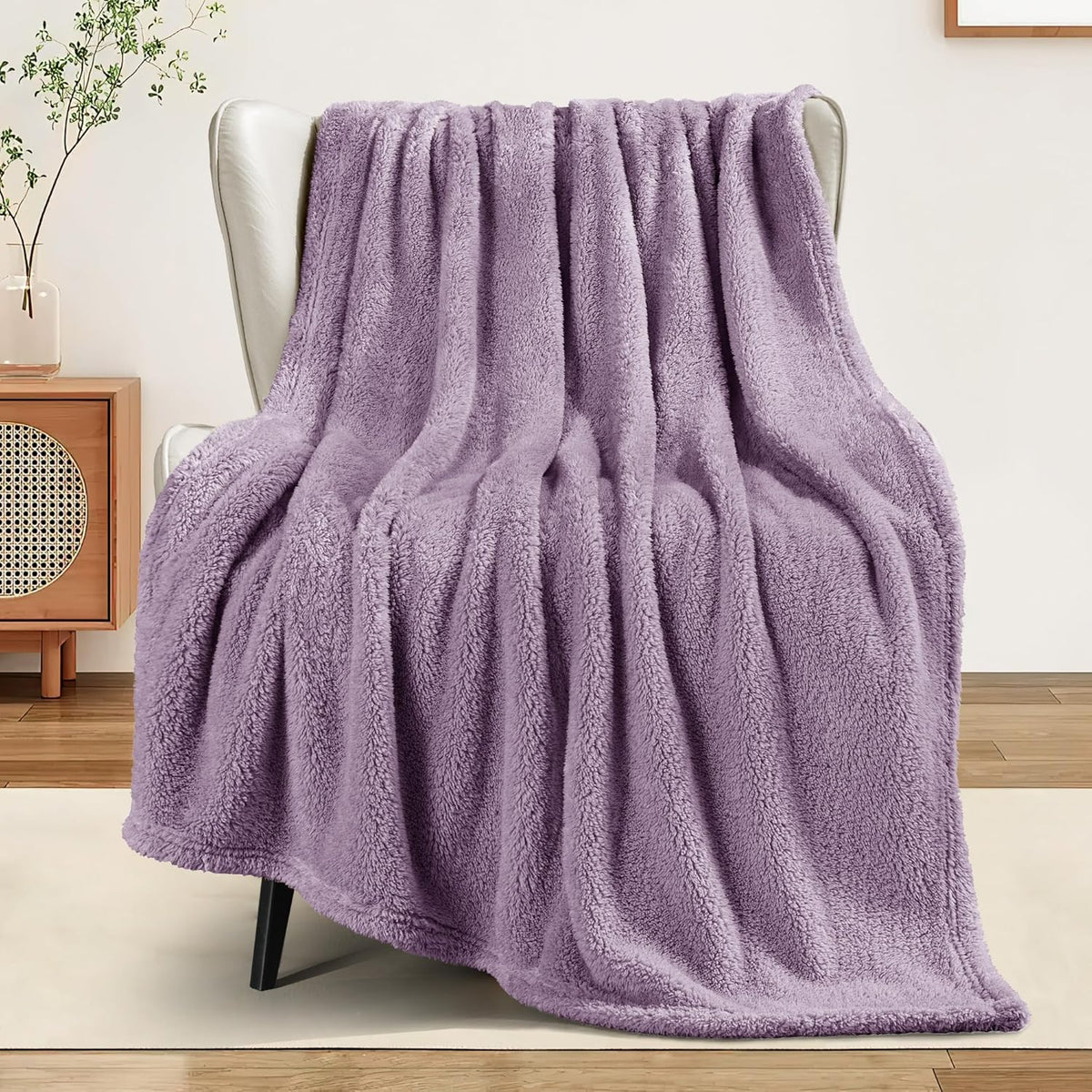 Exclusivo Mezcla Soft Fleece Throw Blanket for Couch, Super Soft Velvet Plush Bed Blanket, Fuzzy