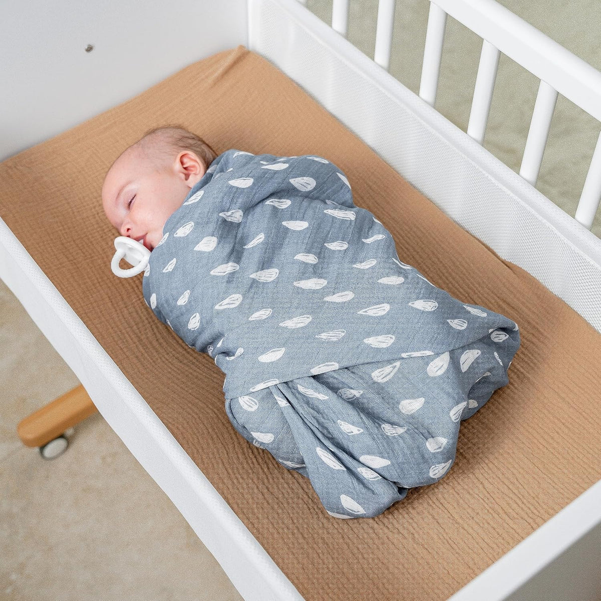 Comfy Cubs Muslin Swaddle Blankets Pack of 1 - 47 x 47 Inch Soft Cotton Baby Blanket Set, Large